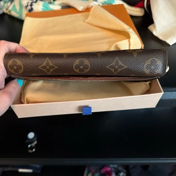 Louis Vuitton Sarah NM3 Monogram Wallet - Picture 6 of 11